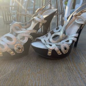 Jessica Simpson heels